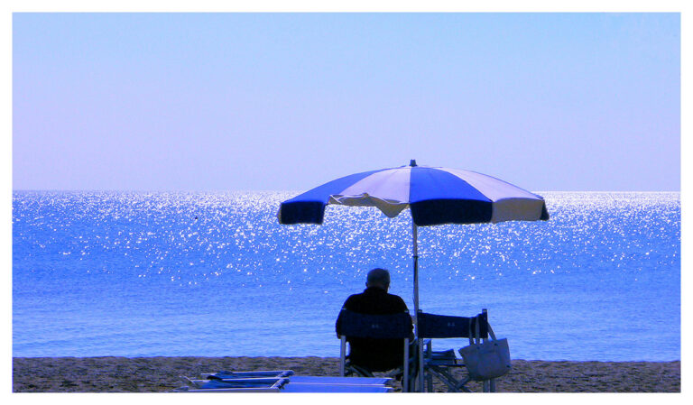 Il mare d'autunno a Pietra Ligure